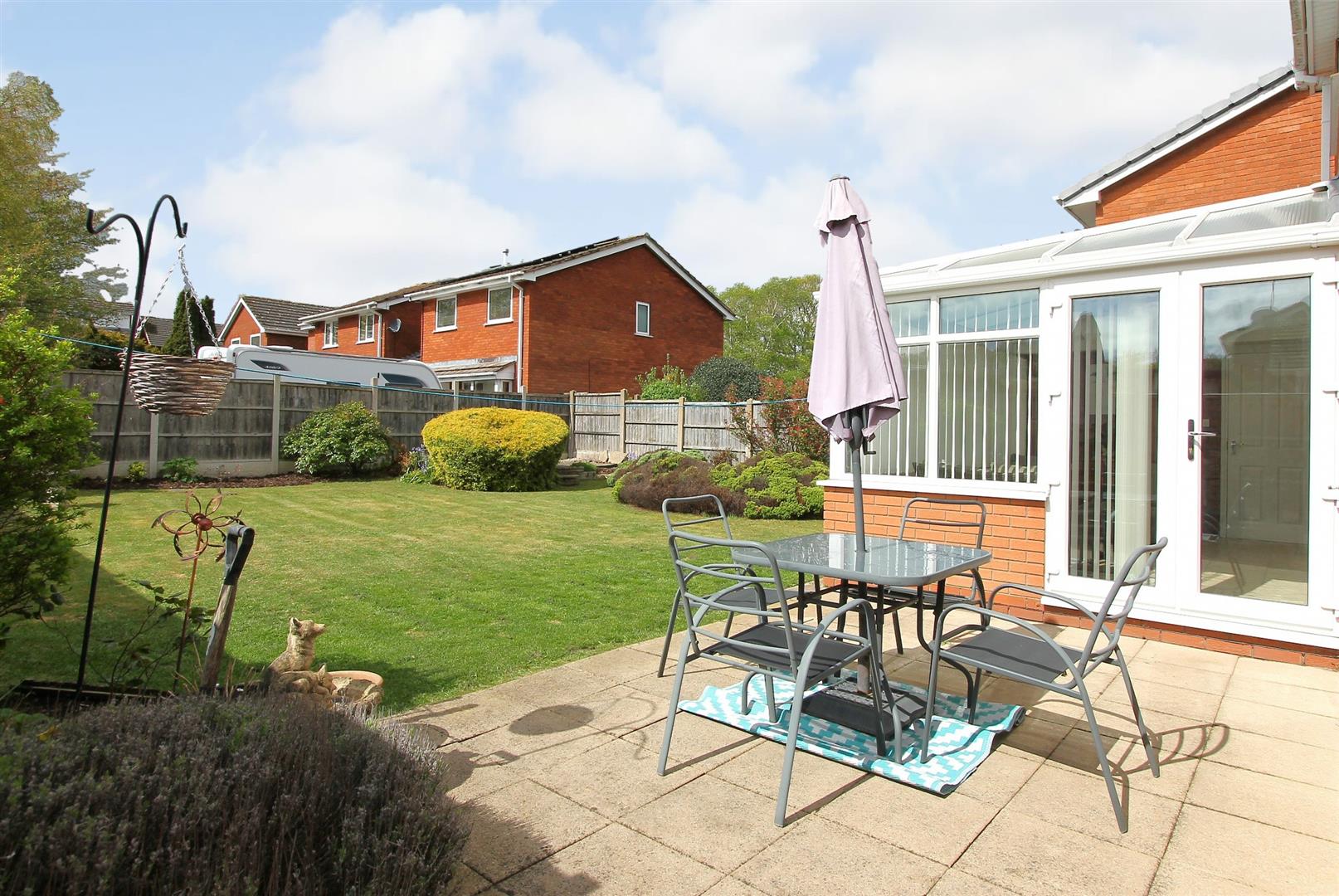 Curlew Close, Kidderminster
